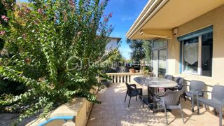  Propri�t�/ch�teau � vendre 5 pi�ces 150 m�