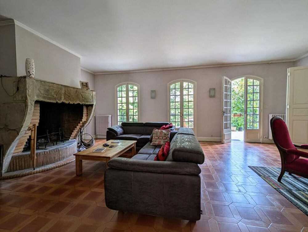à vendre  Propriété/château Arnaud-Guilhem (31360)