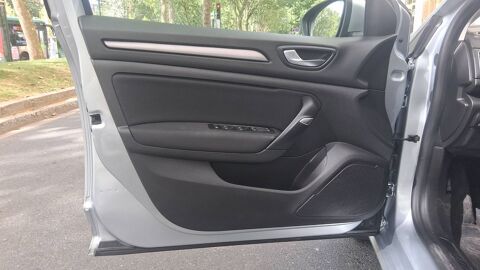 M&eacute;gane 1.6 E-Tech 160 Hybrid BVA6 Business 2022 occasion 92800 Puteaux