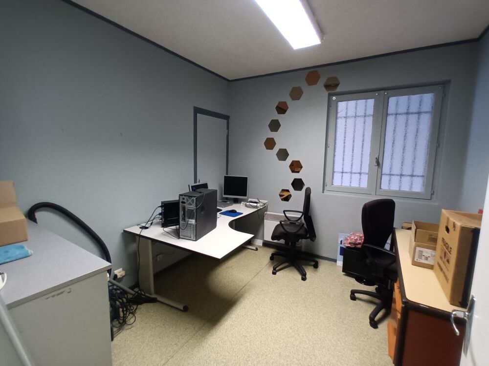   Rodez-Avenue de Paris,local professionnel de 162 m² environ Rodez
