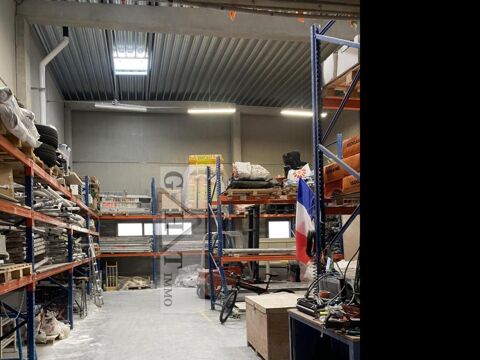   ENTREPOT BUREAUX 400 M² A VENDRE A BUSSY SAINT GEORGES 