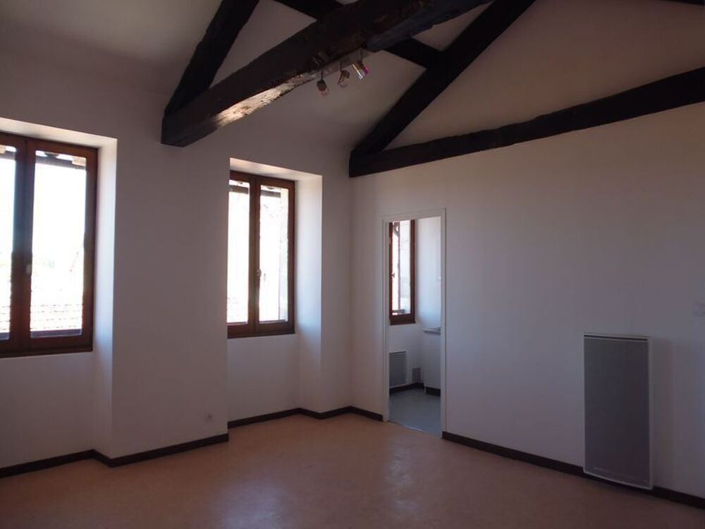 Location Appartement STUDIO DANS BEL  IMMEUBLE DU CENTRE VILLE Villefranche de rouergue