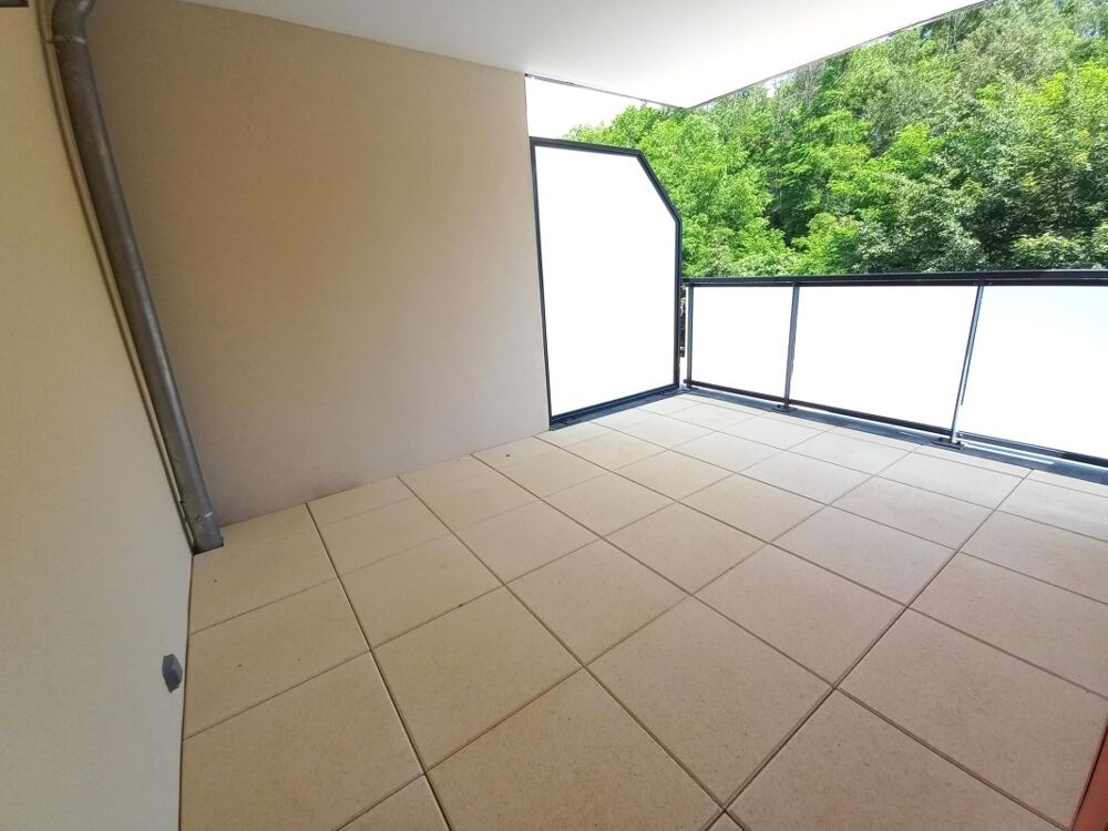 Location Appartement T3 avec balcons et parking à LOZANNE Lozanne
