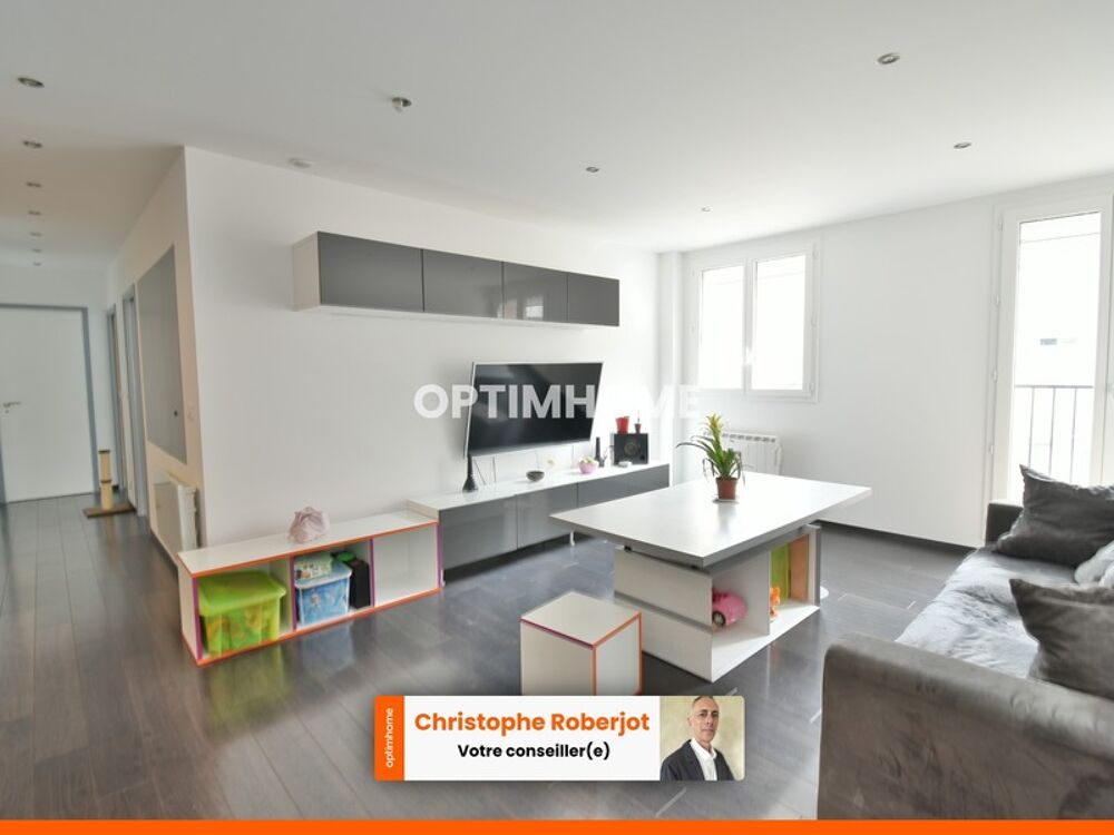 JOLI POTENTIEL pour ce Duplex en HYPER CENTRE VILLE, avec possibilité de 4 chambres et immédiatement disponible !!
