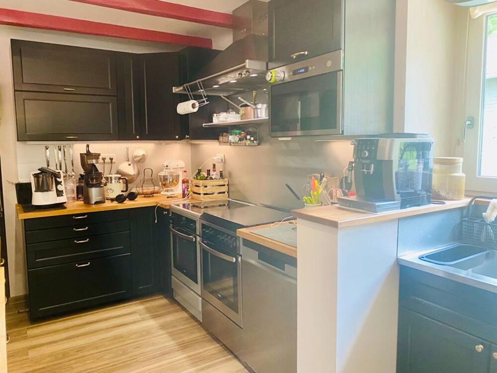 à vendre  Propriété/château Saint-Amour (39160)