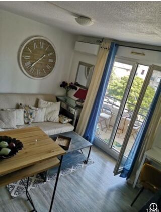  Appartement à louer 2 pièces 27 m²