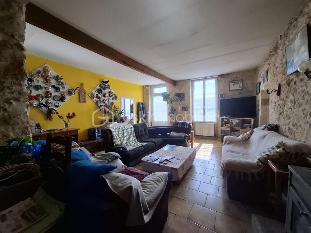 Vente Maison Maison 140 m² avec grand chai – Pujols 33350 Pujols