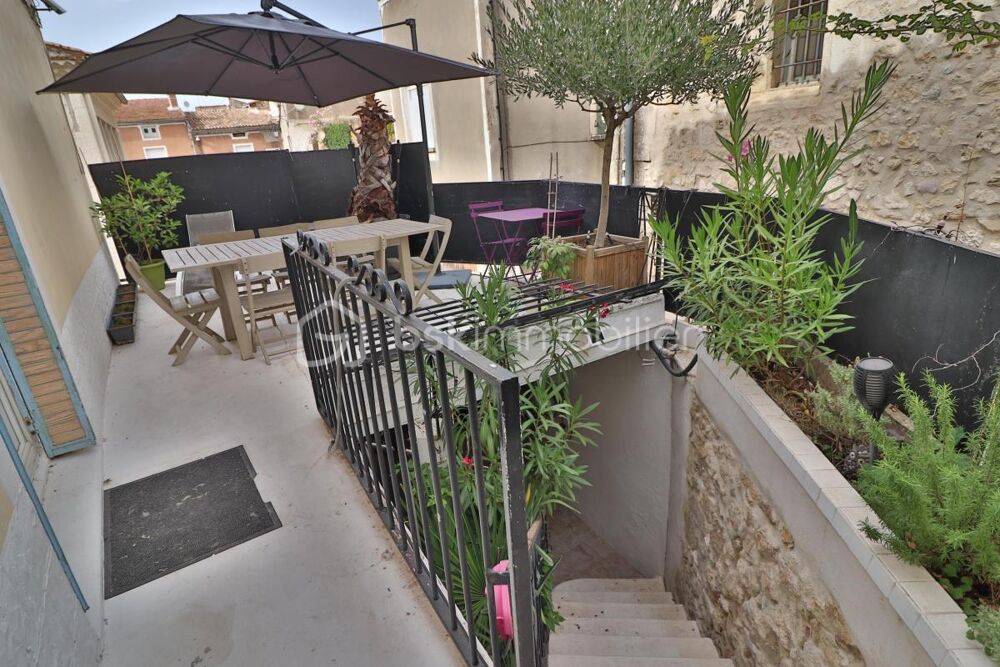 Vente Maison Maison de caractère de 185 m² – Terrasse de 22 m², pierres apparentes, loft et prestations de confort Montfrin