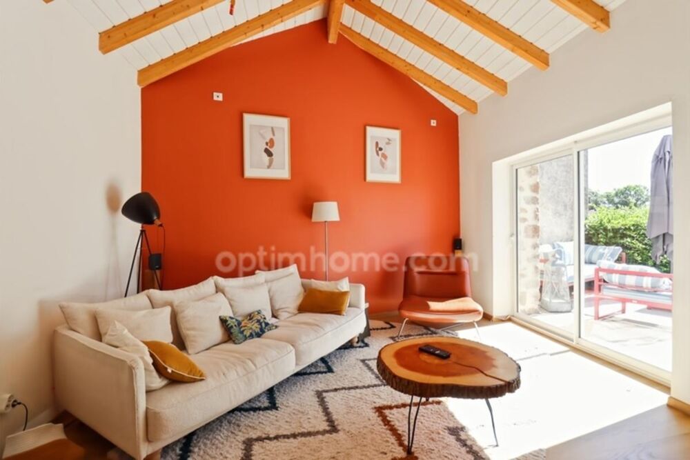 Maison de Charme - 132 m² - 6 pièces - 4 Chambres - Carport Double - Terrain 1256 m² -SAINT HILAIRE LA TREILLE (87)