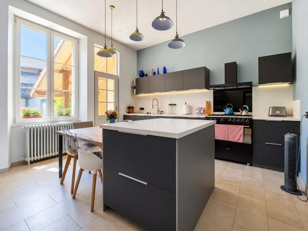 à vendre  Propriété/château Villeneuve-sur-Yonne (89500)