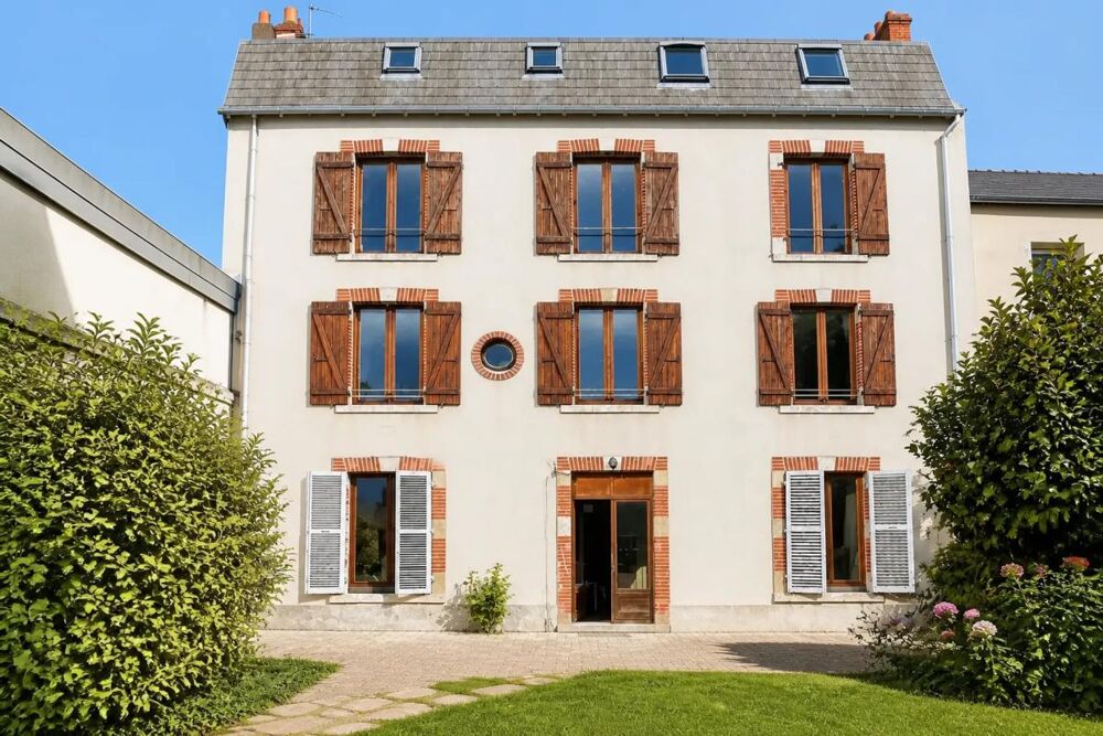 Vente Appartement Immeuble de 9 pièces de 254 m² à Orléans Orleans