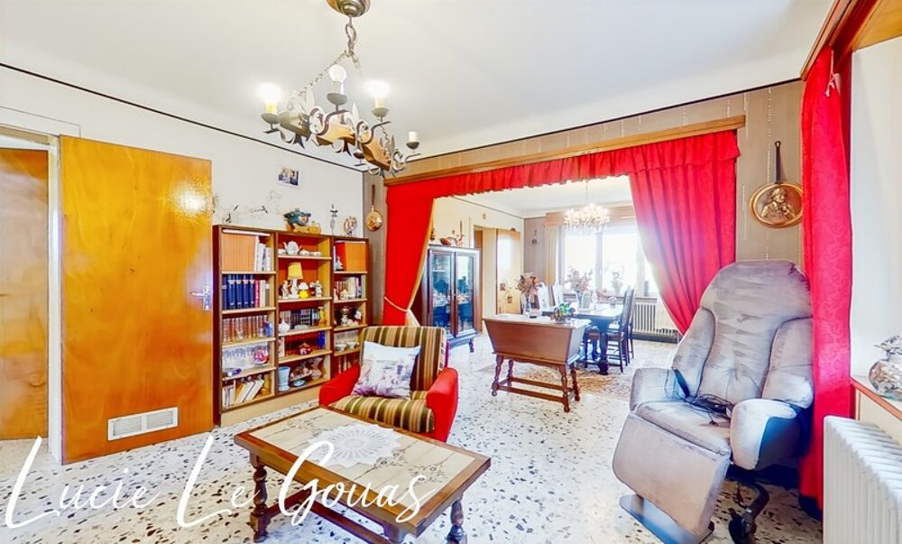 Maison 10 pièces 186 m² · à Ugny · 186 m² · 349 900 €