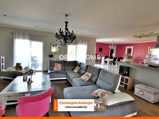  Maison à vendre 12 pièces 261 m²