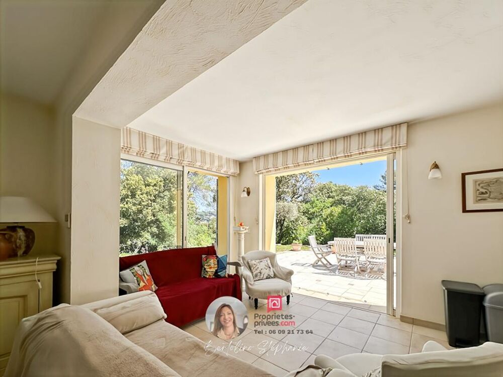 Vente Maison TRANS-EN-PROVENCE - Maison de plain-pied avec piscine, dépendance et terrain paysagé Trans en provence