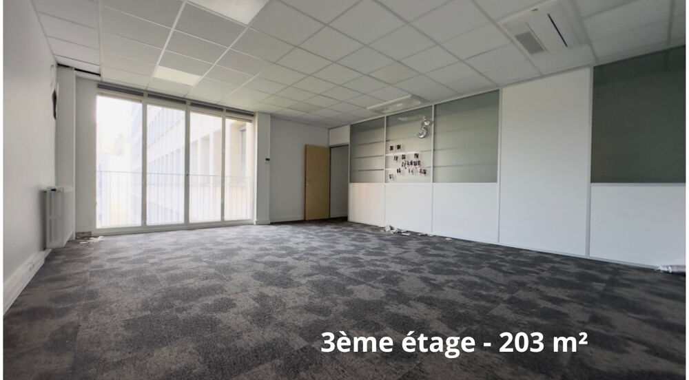   A proximité de la Bibliothèque François Mitterrand, à louer bureaux en étage élevé Paris 13