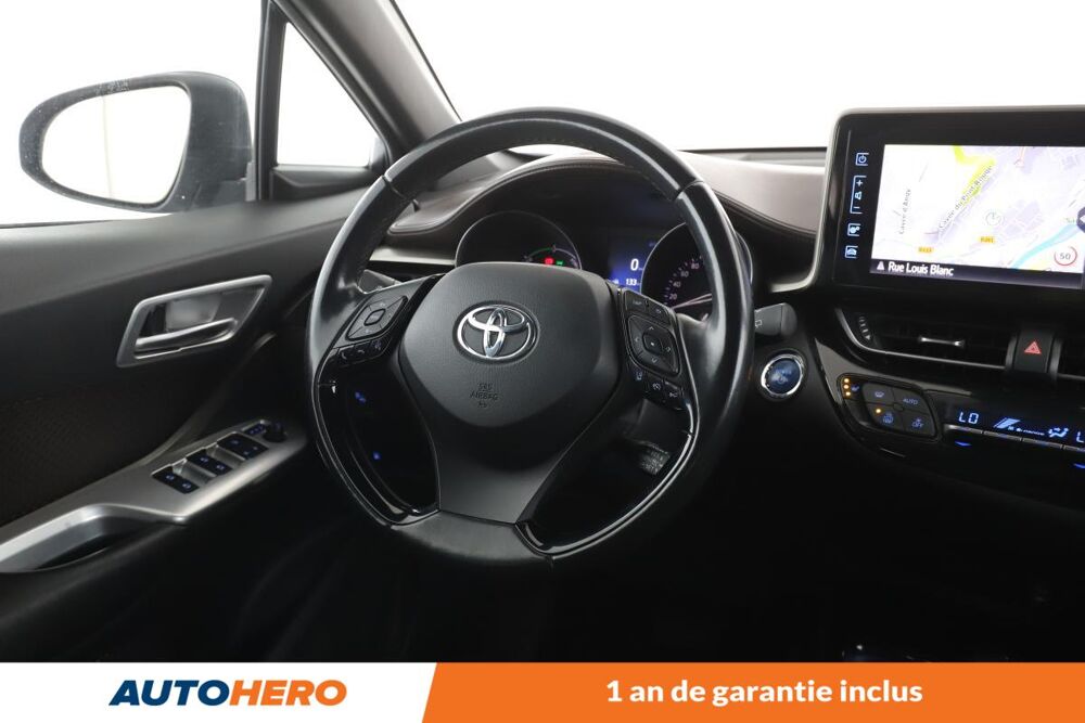 C-HR 1.8 Hybride Distinctive 122 ch 2018 occasion 92130 Issy-les-Moulineaux