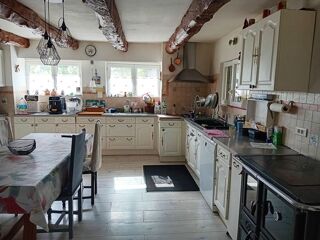  Immeuble à vendre 9 pièces 183 m²