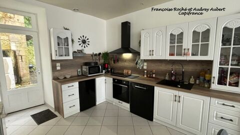 Dpt Charente Maritime (17), à vendre TAILLEBOURG  - maison P7   - 4 chambres 214000 Taillebourg (17350)