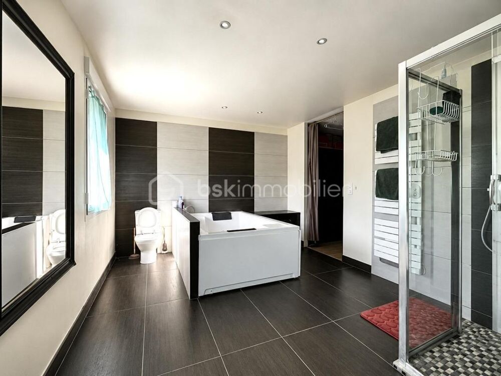 Maison de 104 m² 3 chambres - Sous-sol total située à Montataire