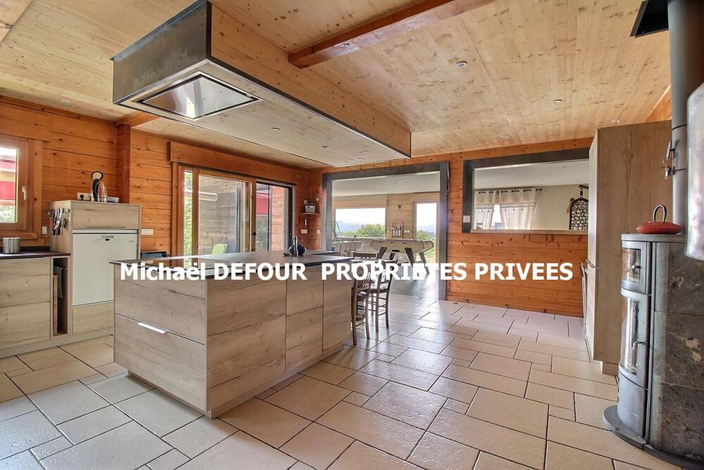 Lapte 43200 Maison en madriers de bois de 172 m² 4 chambres sur 1134 m² de terrain