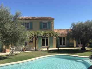  Villa  vendre 7 pices 196 m