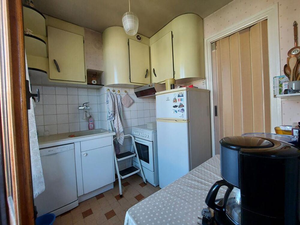 Vente Appartement À SAISIR . ANNECY CENTRE, FORT POTENTIEL APRÈS RÉNOVATION Annecy