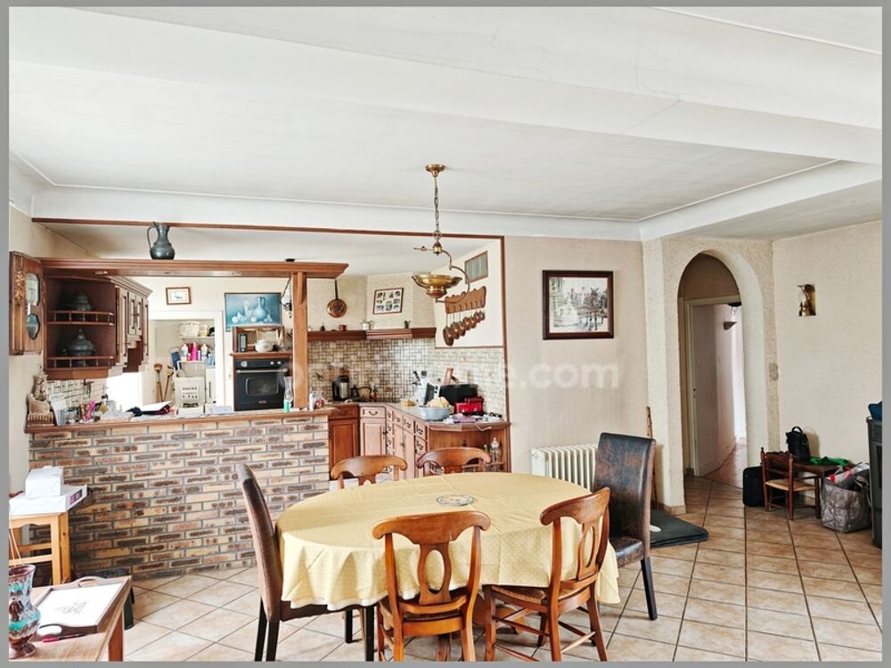 Vente Maison *** EXCLUSIVITE *** IMMEUBLE DE RAPPORT + HABITATION INDEPENDANTE + DEPENDANCES + EXTERIEUR *** BILLOM 63160 *** Billom