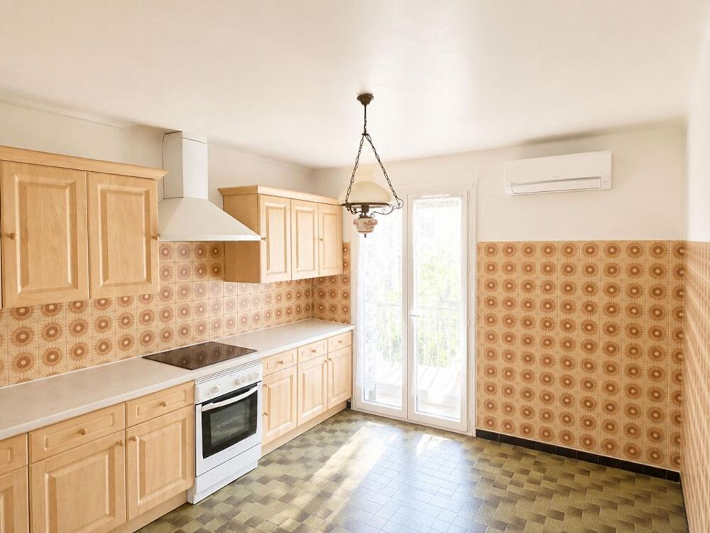 LE MUY - Appartement T3 avec balcon - 2 chambres - 65m²