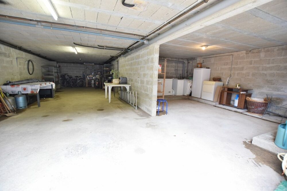 Vente Maison Maison en plein centre d'Avrillé avec grand terrain Avrille