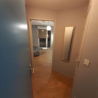  Appartement à louer 1 pièce 20 m²