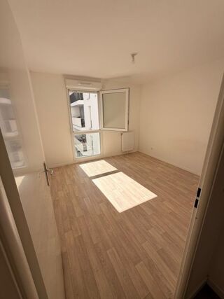  Appartement à louer 2 pièces 40 m²