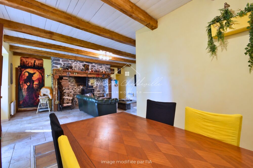 Maison de 200m²  7 pièces - CHALVIGNAC (15)