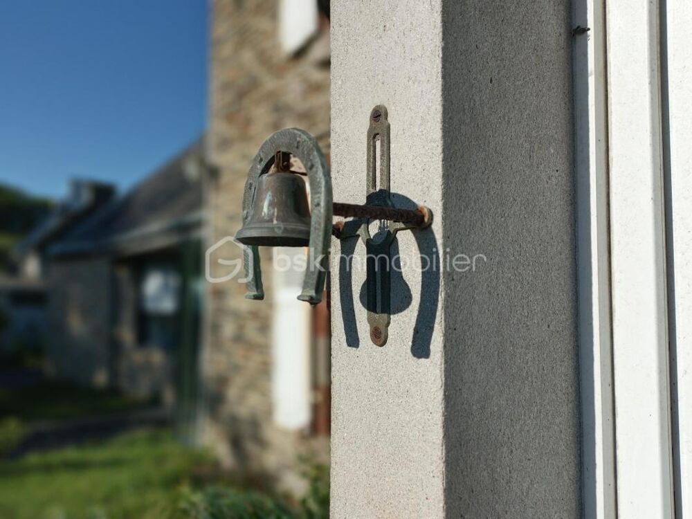 Maison 128 m2 6 pièces 4 chambres ( à Penzé)