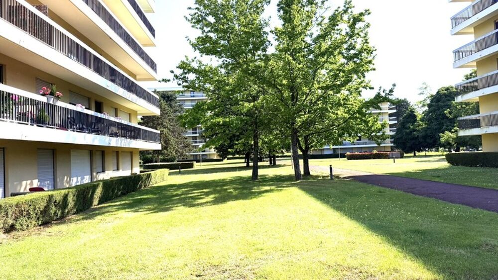 Vente Appartement APPARTEMENT 2 CHAMBRES GARAGE ET CAVE FACE EDHEC Croix