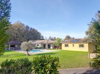  Maison � vendre 8 pi�ces 260 m�