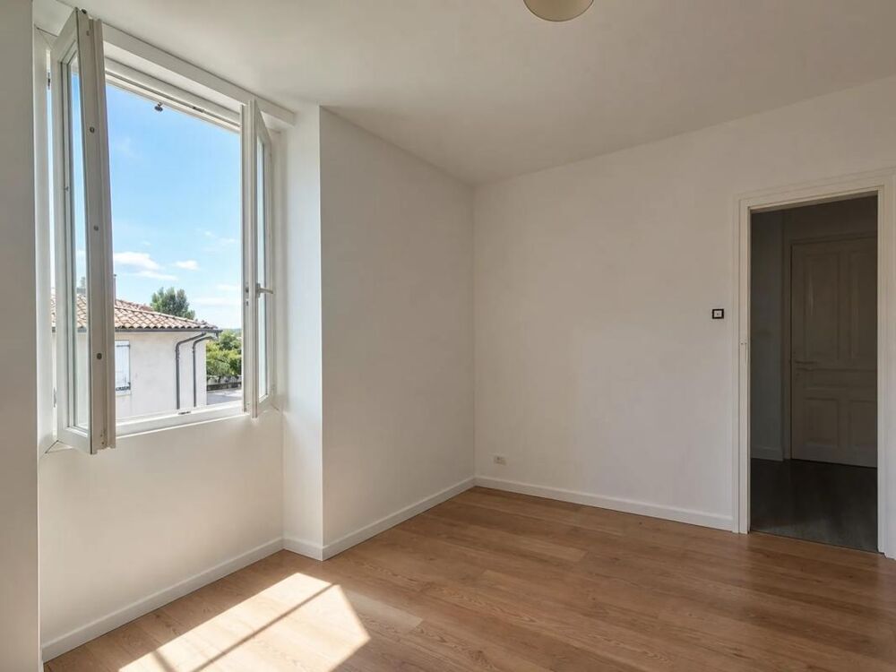 Maison à rénover - 7 pièces - 160 m² - Jarnac centre-ville