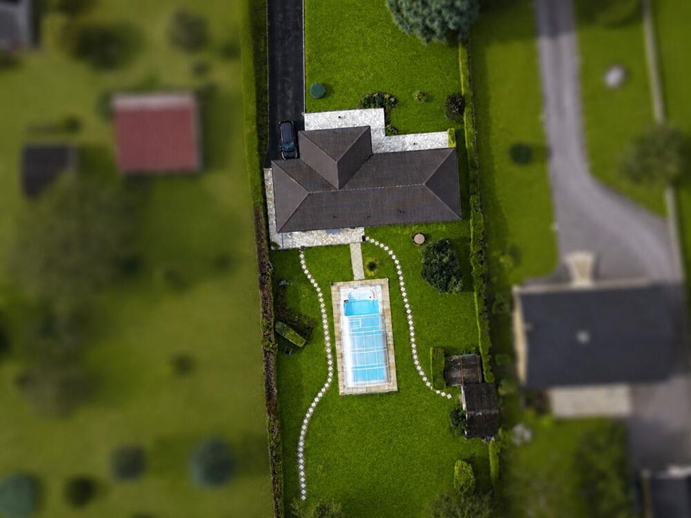 EXCLUSIVITÉ Superbe maison 117 m2 de plain-pied avec piscine à Ambrault