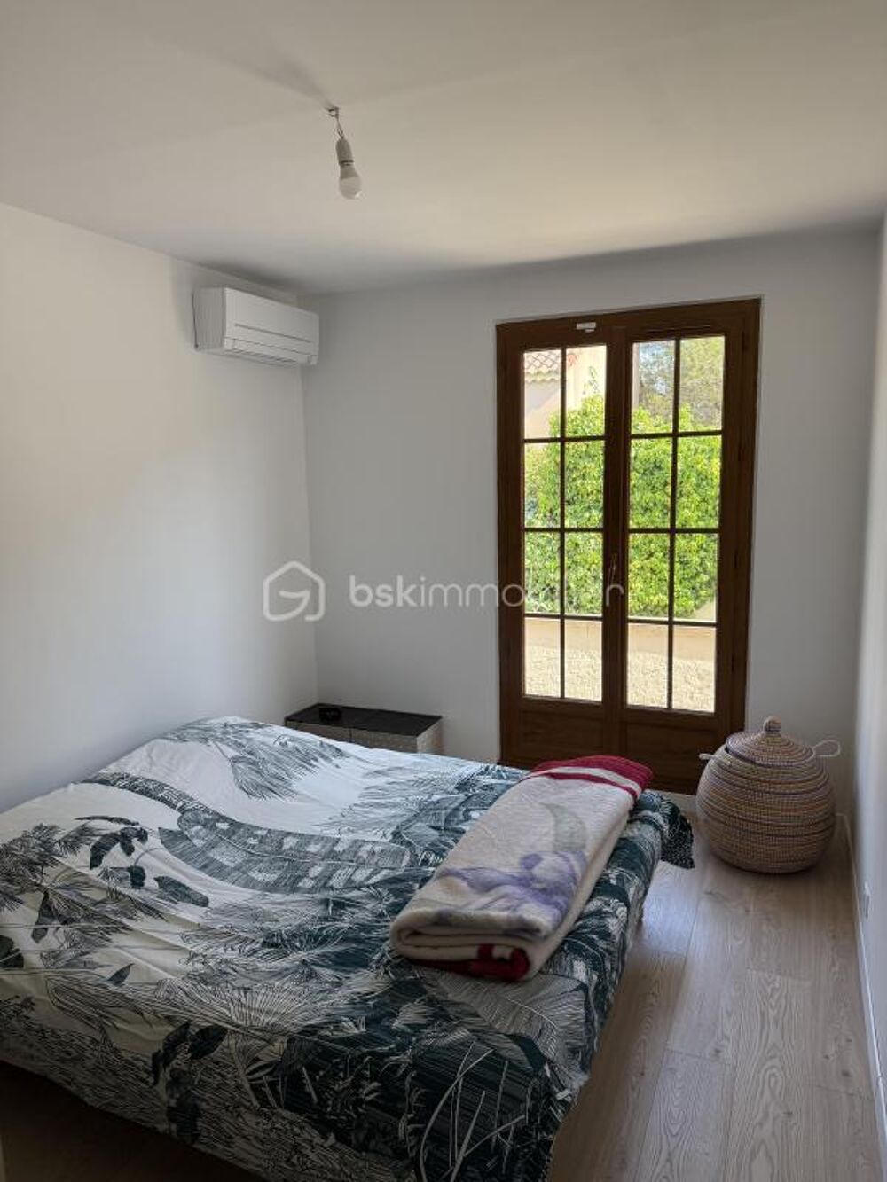 à vendre  Propriété/château Pélissanne (13330)