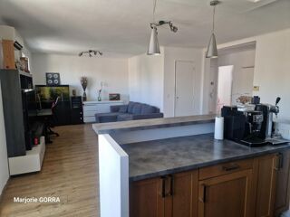  Appartement  vendre 4 pices 77 m