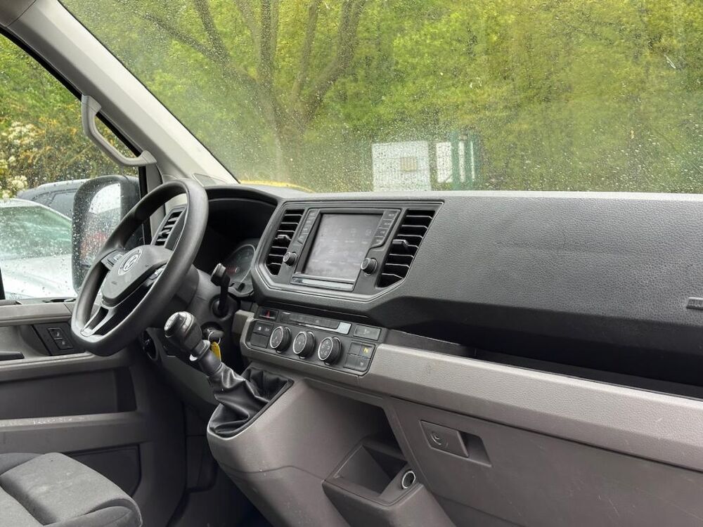 Crafter VAN II 2.0 TDI 102 30 L3H3 BUSINESS LINE PRIX TTC 2019 occasion 78240 Chambourcy