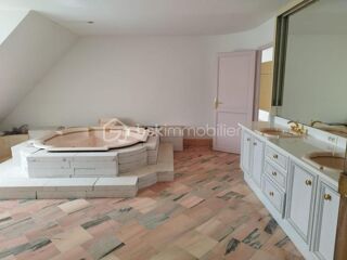  Propri�t�/ch�teau � vendre 11 pi�ces 422 m�