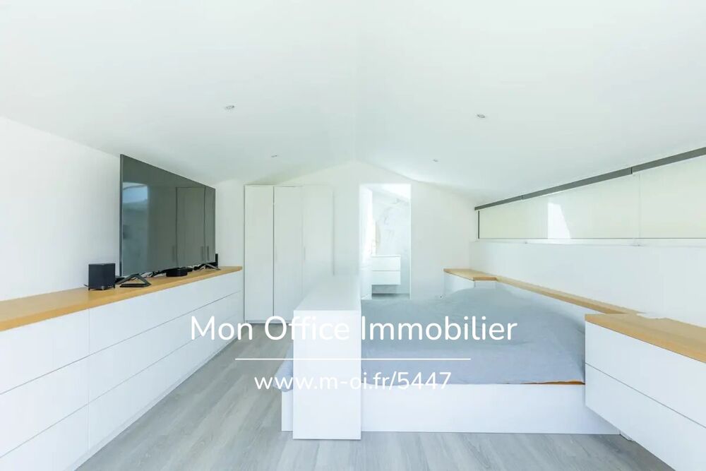   Marseille 8