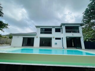  Villa à vendre 5 pièces 210 m²