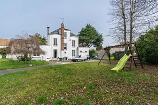  Maison à vendre 8 pièces 228 m²