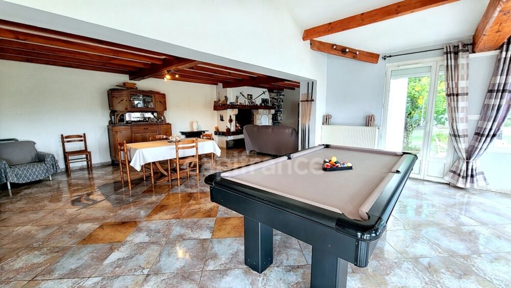 Vente Maison Maison familiale de charme de 160 m² sur Sous-sol complet et jardin 8000m2 Jonzac
