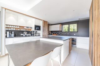 Appartement à vendre 4 pièces 143 m²