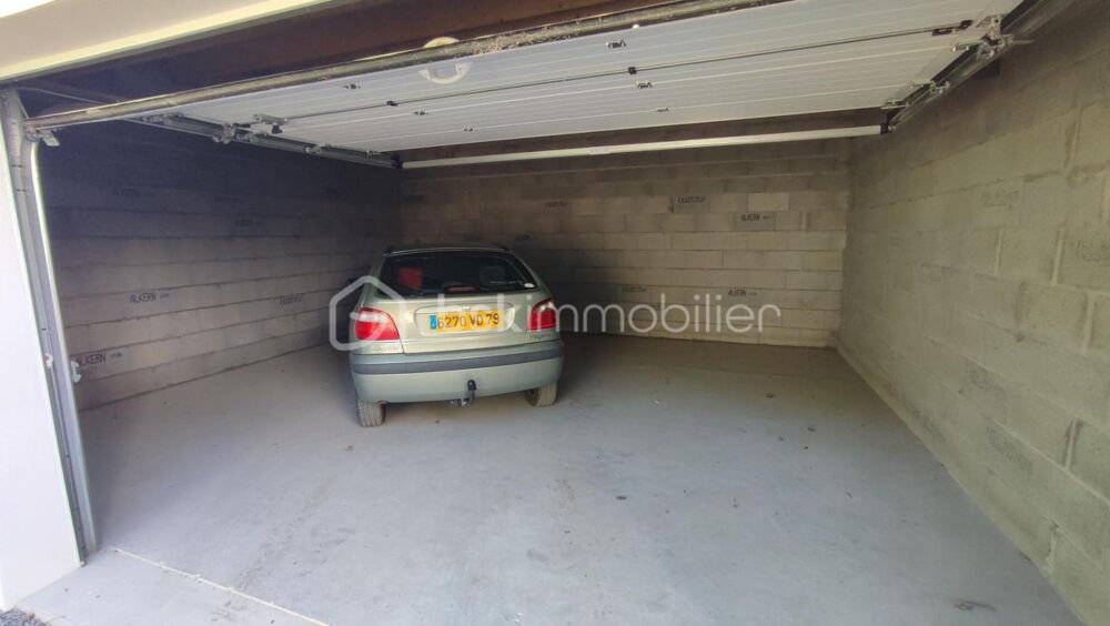 Vente Parking/Garage EXCLUSIVITÉ – Garage récent de 60 m² avec atelier Mauze sur le mignon