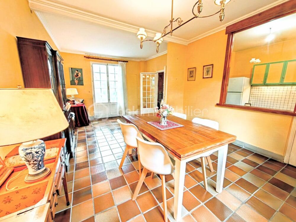 Vente Maison Maison de charme 1929 – Emplacement privilégié et cachet au cœur de Viroflay Viroflay