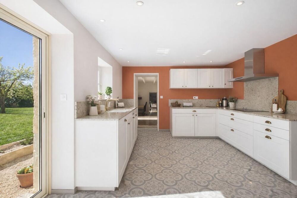 maison en pierre rénovée 204 m², parc arboré, dépendances 15 mn de NIORT