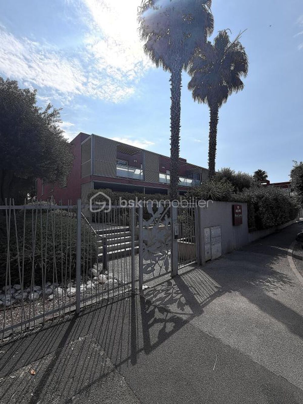 Vente Appartement En RDC, très beau T3 en excellent état de 67m2 avec 2 places parking en sous-sol ! Mauguio